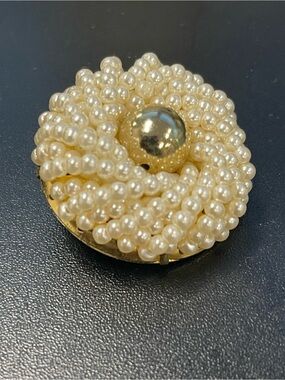 Pearl Cluster Brooch with Gold Accent - Ivory